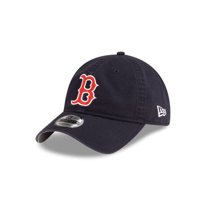 https://cdn.shopify.com/s/files/1/0601/2554/4675/files/60758488_9TWENTY_MLB25XOVO_BOSRED_NAVY_3QL.jpg?v=1753126194