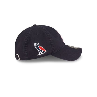 https://cdn.shopify.com/s/files/1/0601/2554/4675/files/60758488_9TWENTY_MLB25XOVO_BOSRED_NAVY_RSIDE.jpg?v=1753126194