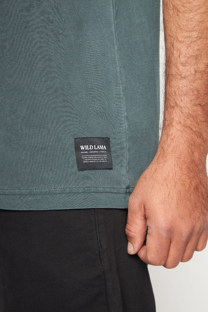 Polera Bat Orgánica Petróleo Hombre