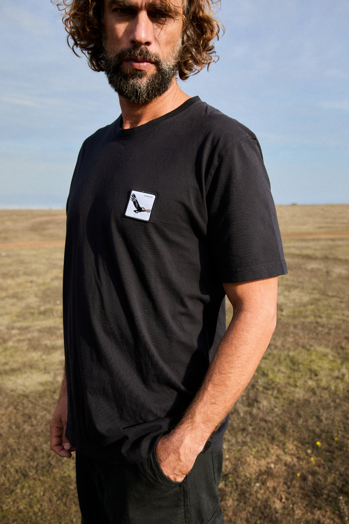 Polera Bat Parche Orgánica Negra Cóndor Hombre