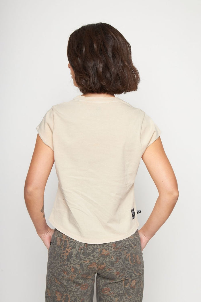 Polera Sari Orgánica Beige Mujer