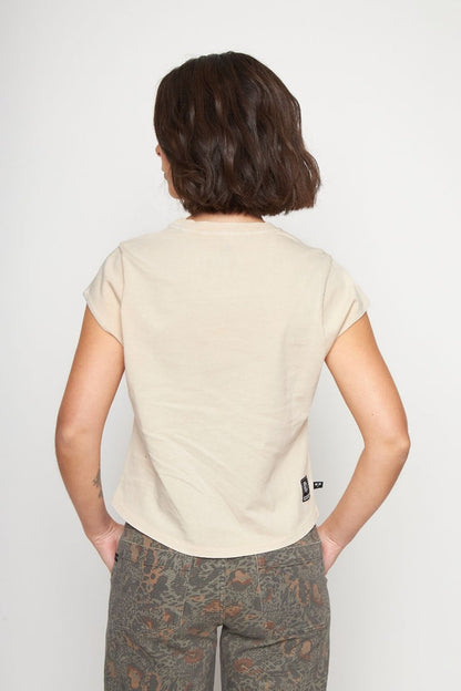 Polera Sari Orgánica Beige Mujer