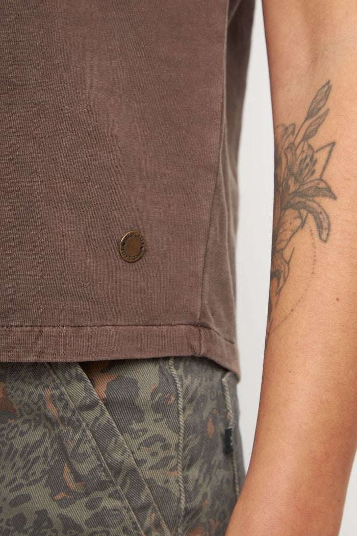 Polera Sari Organica Café Mujer