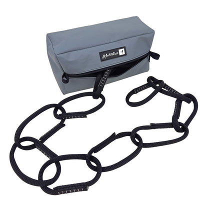 The 25’ comes with a carry pouch.