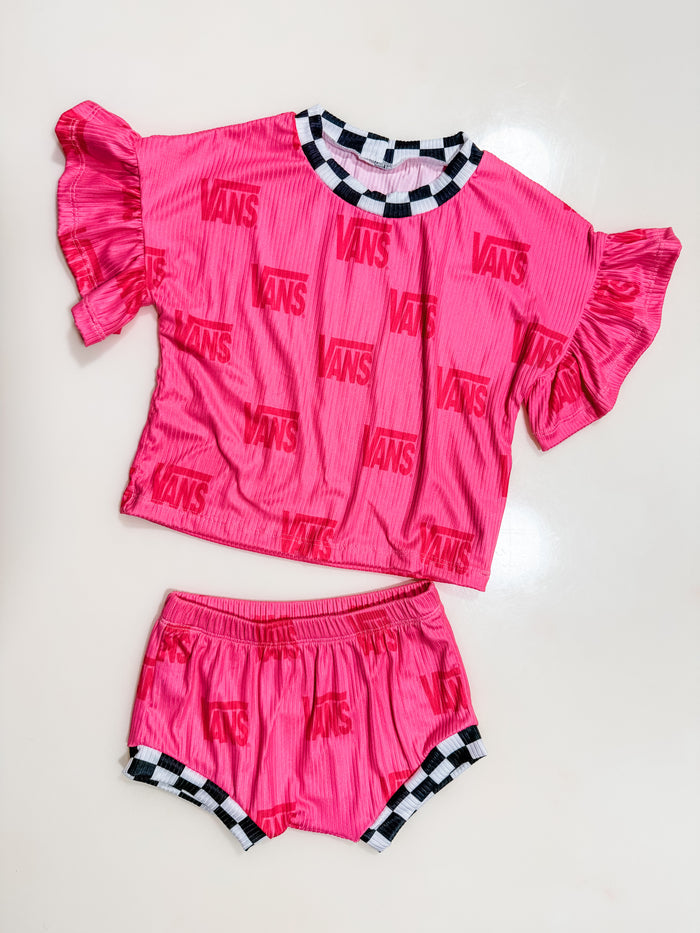 Vans Ruffle Dolman & Shorties